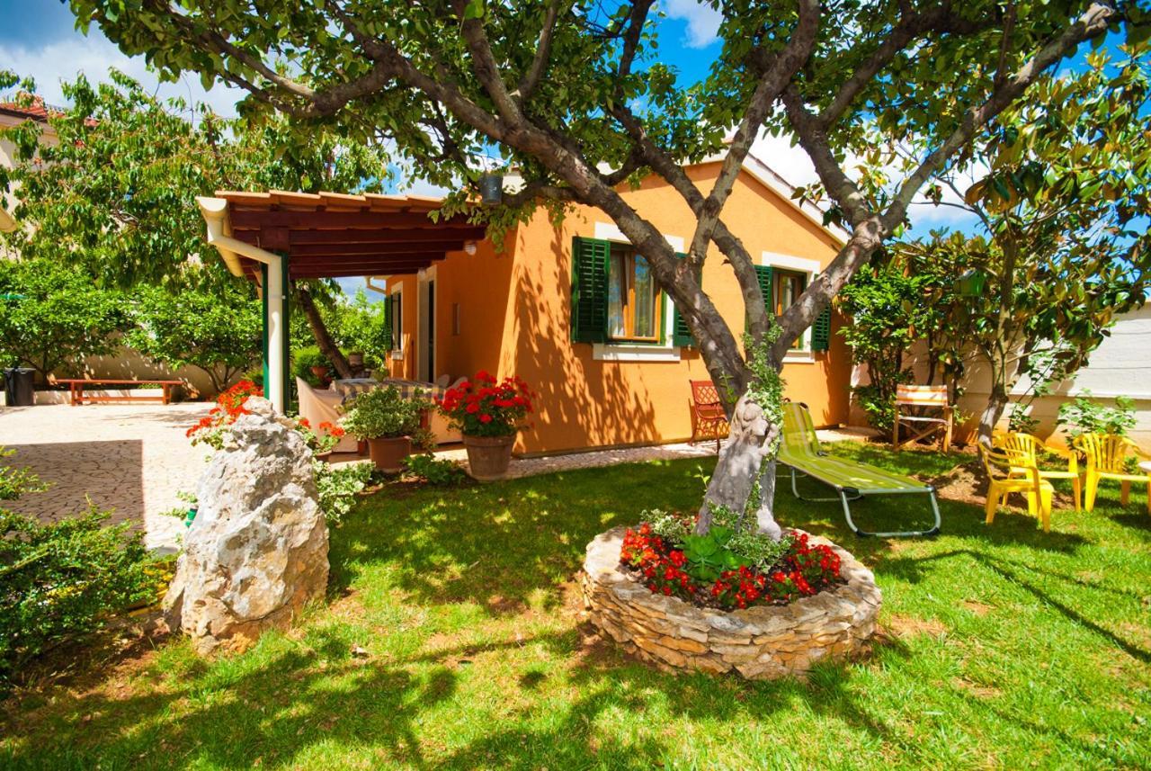 Guest House Bizjak Vinkuran Exterior photo