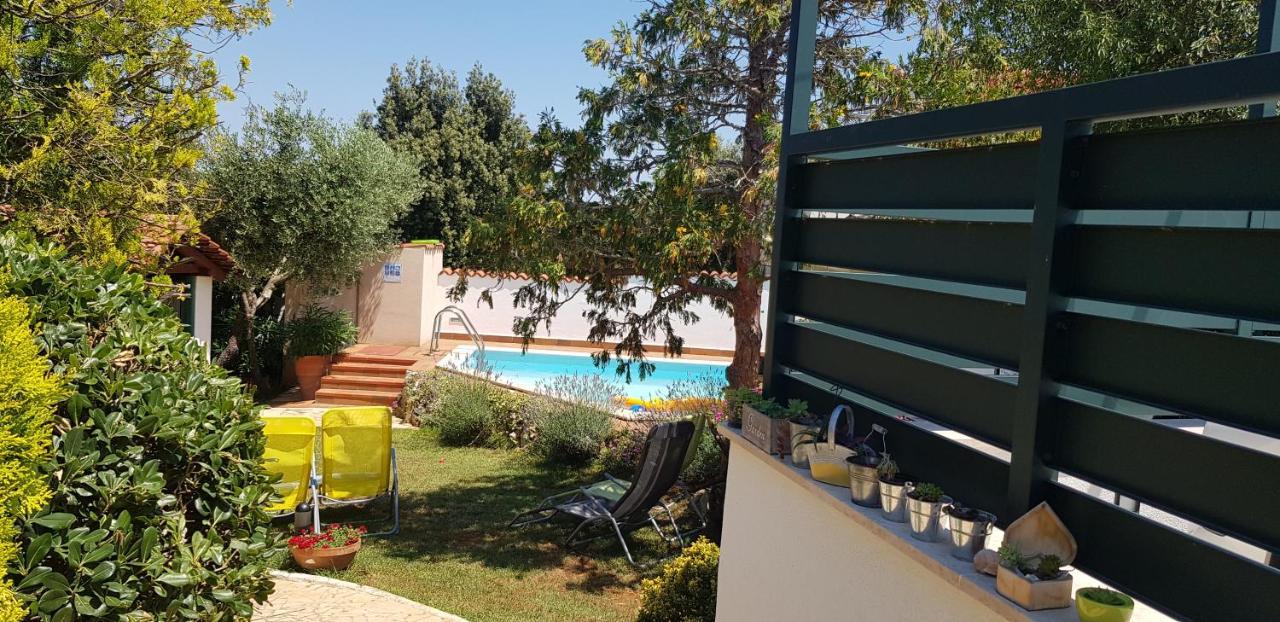 Guest House Bizjak Vinkuran Exterior photo