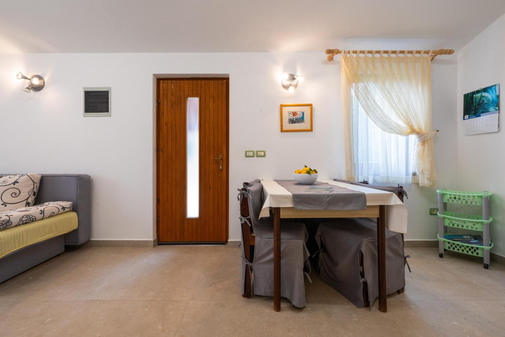 Guest House Bizjak Vinkuran Exterior photo